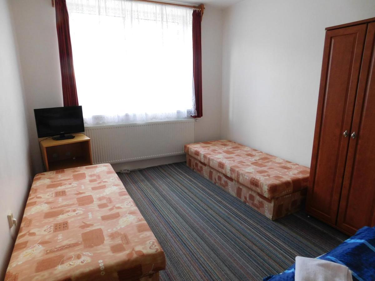 Pension U Mojmira Rokytnice nad Jizerou Luaran gambar