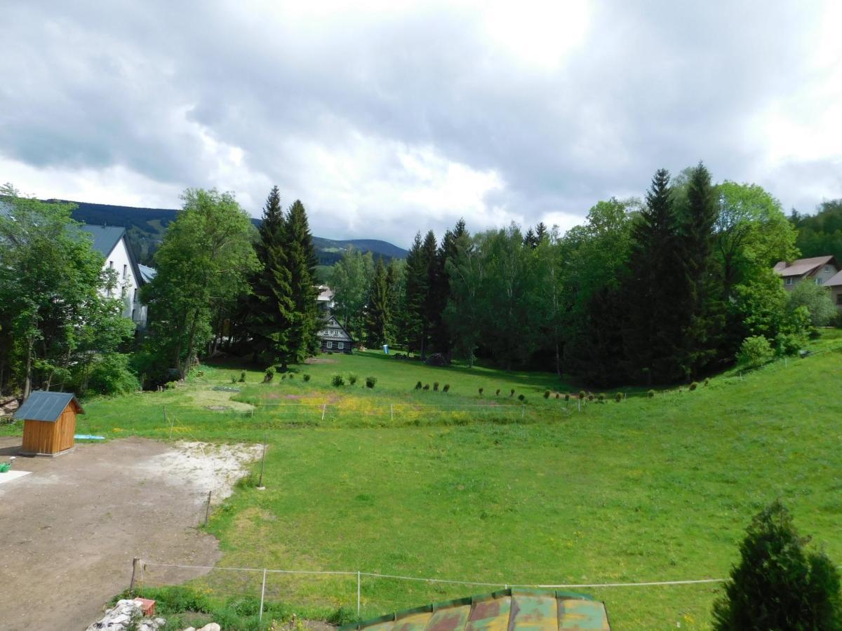 Pension U Mojmira Rokytnice nad Jizerou Luaran gambar